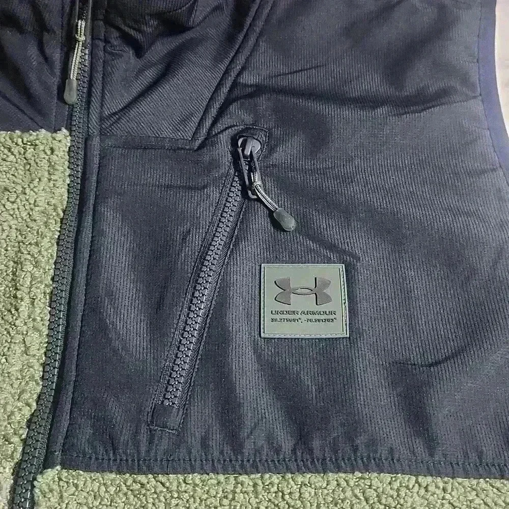 UNDER ARMOUR ⛳️ Mens UA Mission full zip Boucle Vest size mens 3xl - Picture 2 of 11